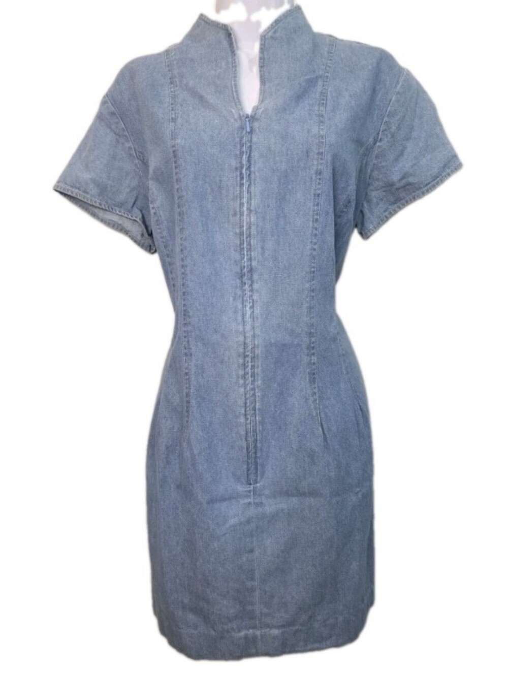 Vintage Robbie Bee Light Wash Denim Mini Dress Size 12 60s Gogo Daphne